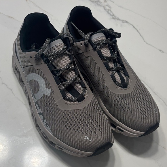 On Running Men's Athletic Shoes in Black and Gray - Picture 1 of 15